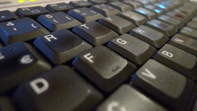 Le clavier BÉPOÈ, remplacera-t-il le clavier AZERTY ?